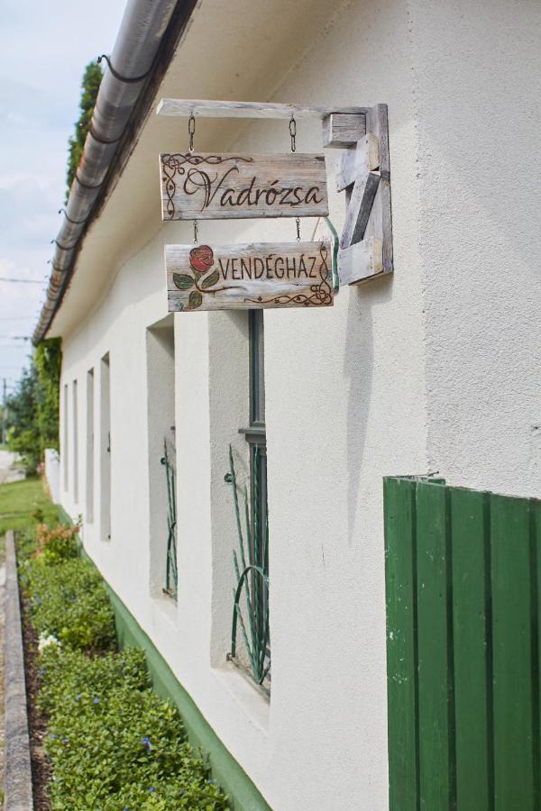Vadrozsa Vendeghaz Racalmas Guest House Exterior photo